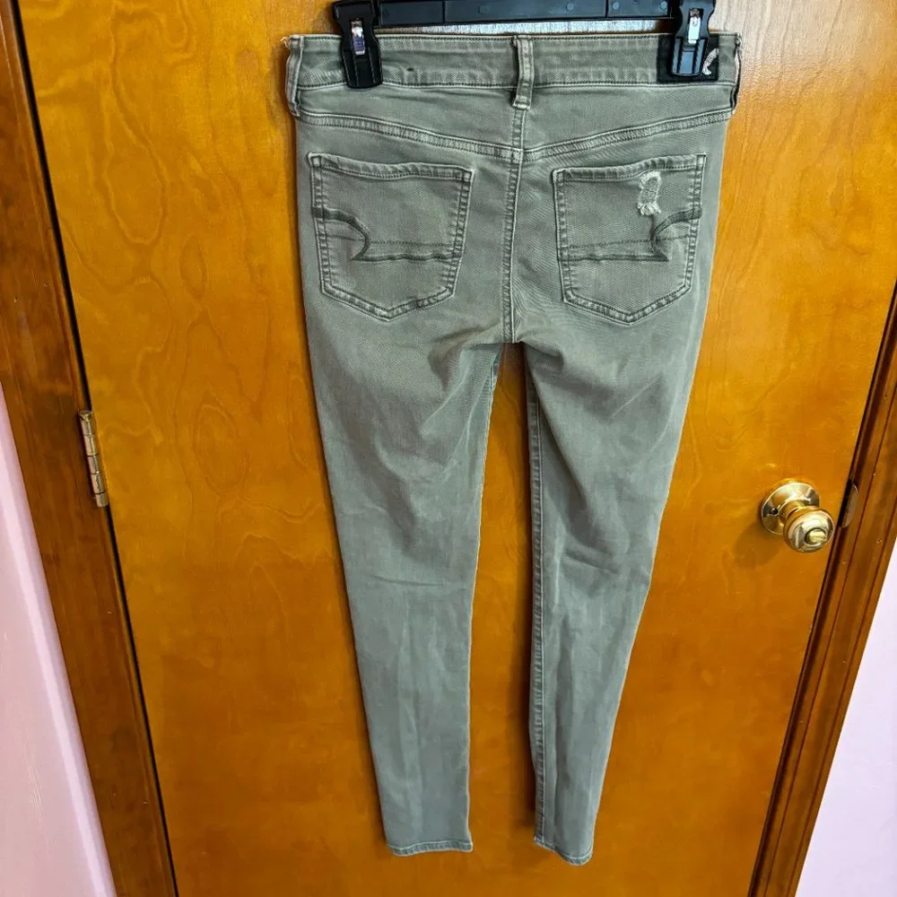AMERICAN EAGLE JEANS 4 Green‎ Super Stretch Distressted